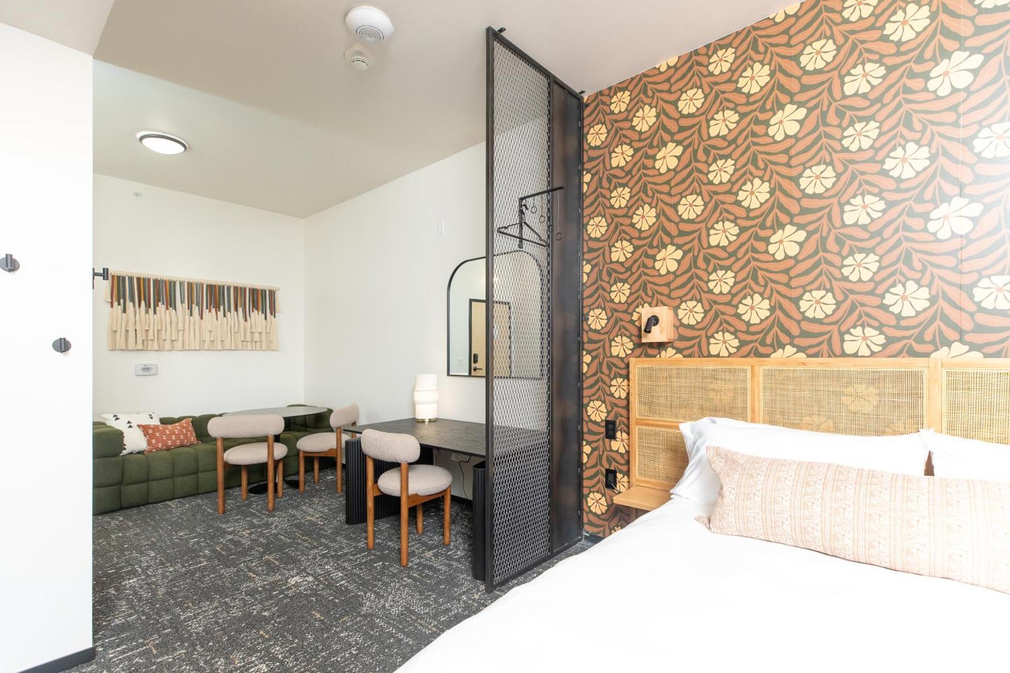 Kinship Landing Hotel Colorado Springs Eksteriør billede