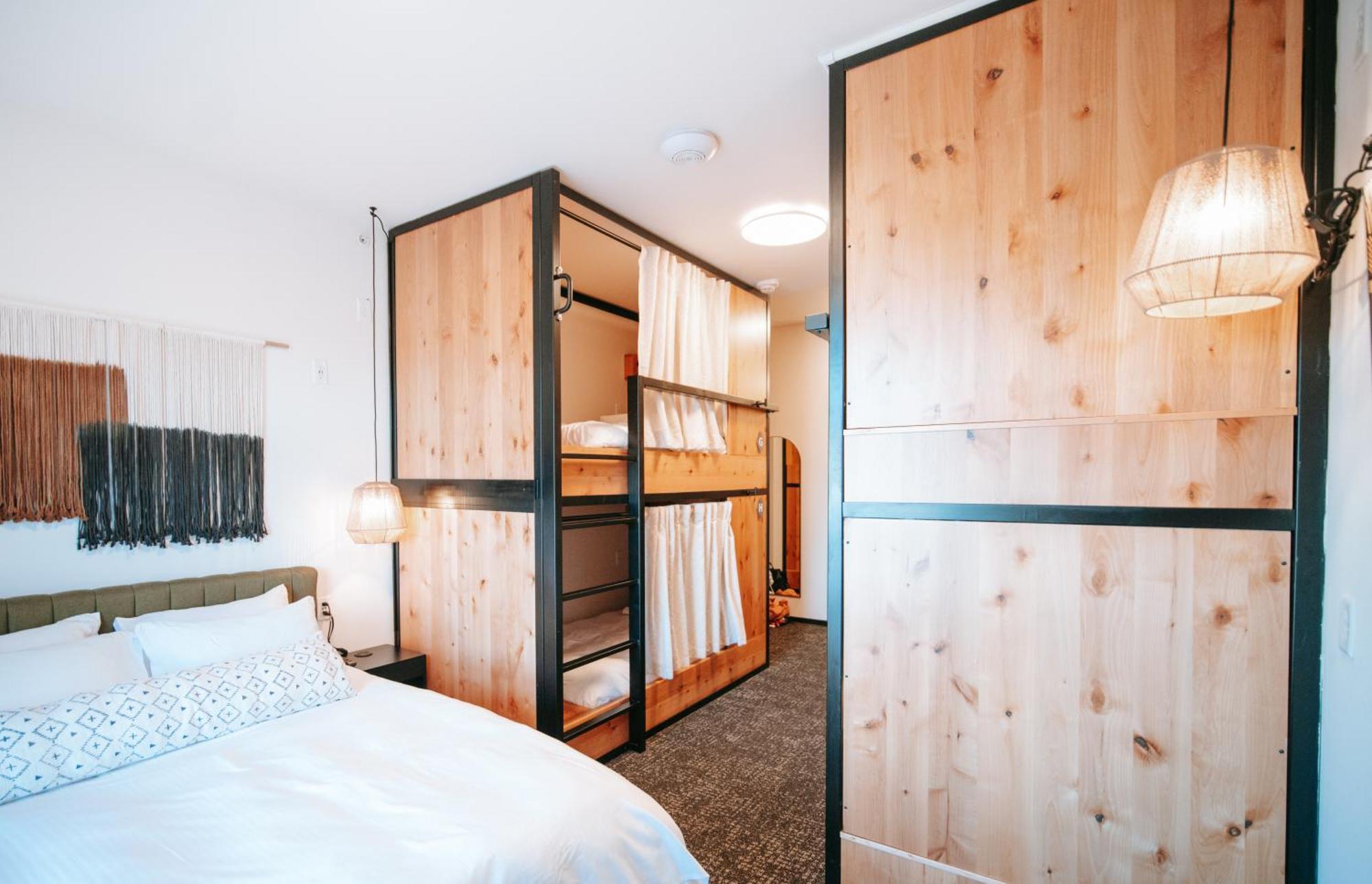 Kinship Landing Hotel Colorado Springs Eksteriør billede